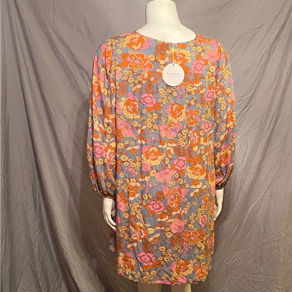 Mini Dress/Tunic layered look for fall - Picture 3 of 4